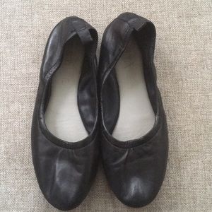 1. State | Women’s Flats